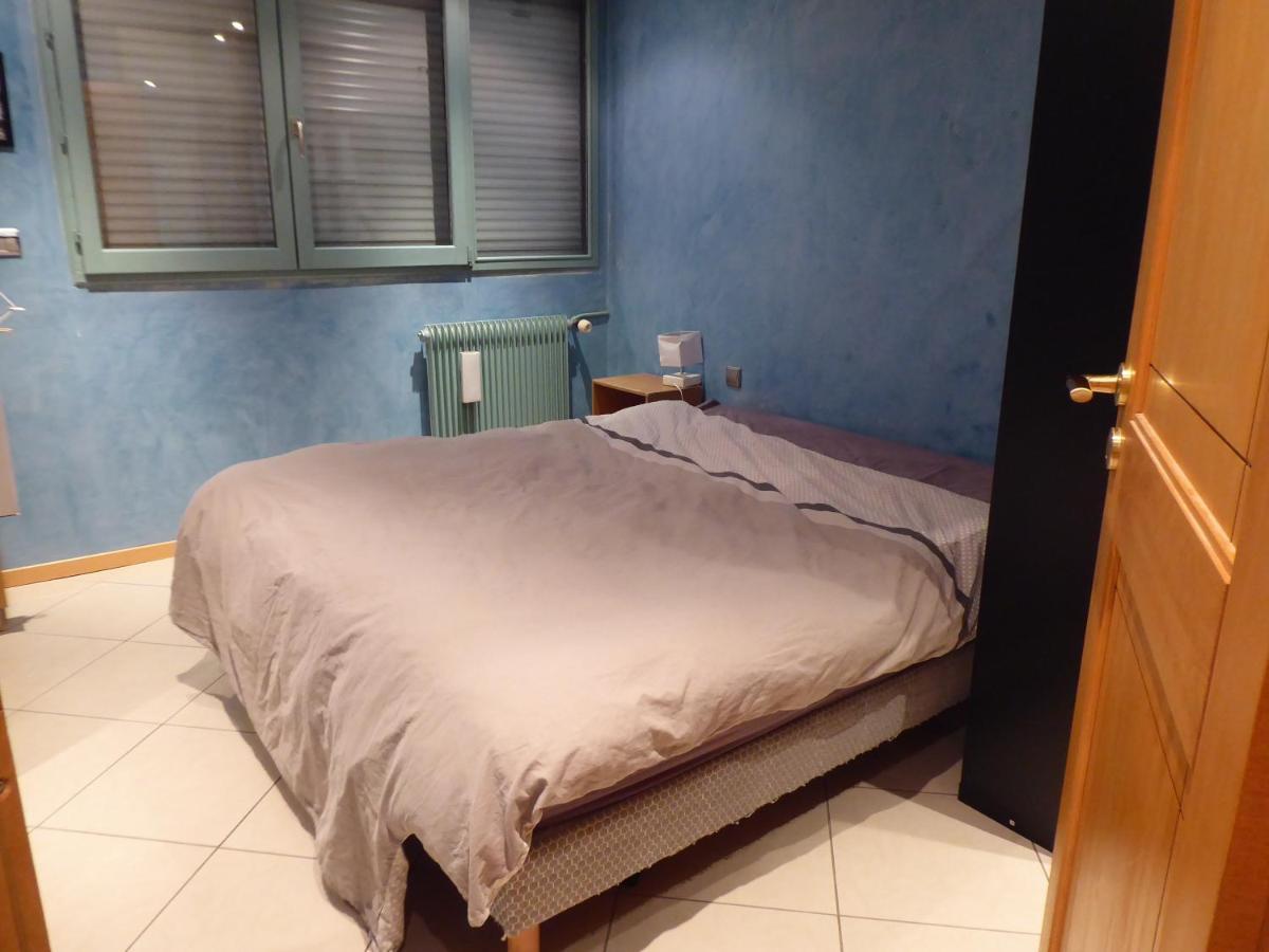 Chambre Dans Un Appartement Annecy Gare-Centre Exteriör bild